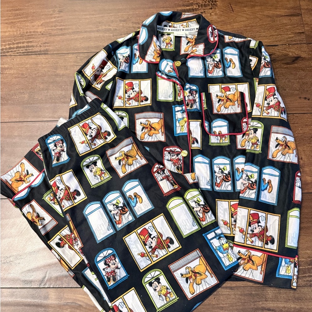 Macys Thanksgiving Day Parade Disney Pajama Set